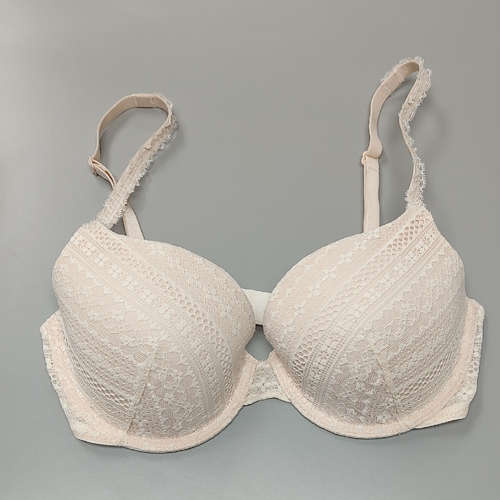 Victoria's Secret Lace Underwire Bra - Cream